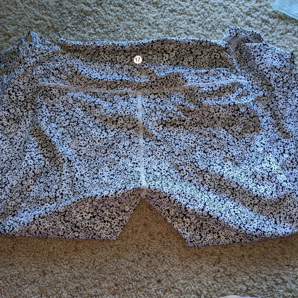 Cropped Lululemon leggings